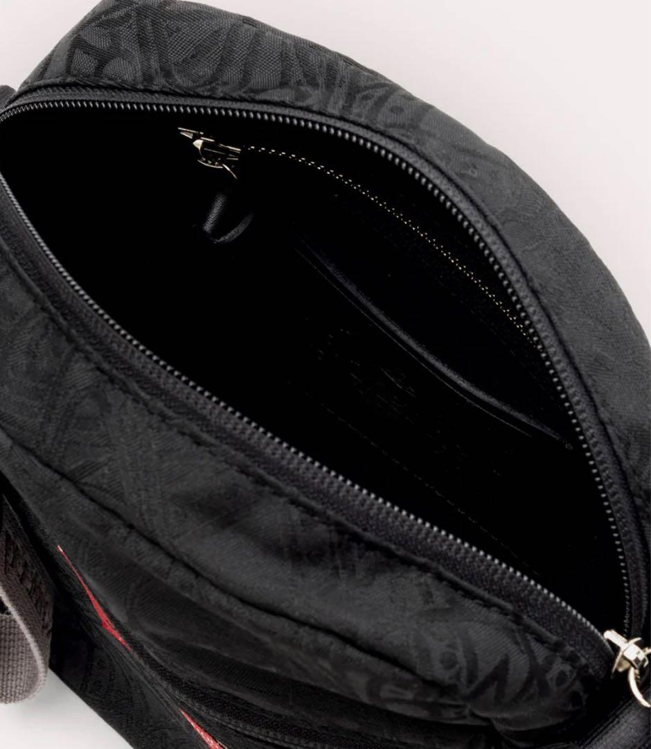 ヴィヴィアンウエストウッドマン ショルダーバッグ