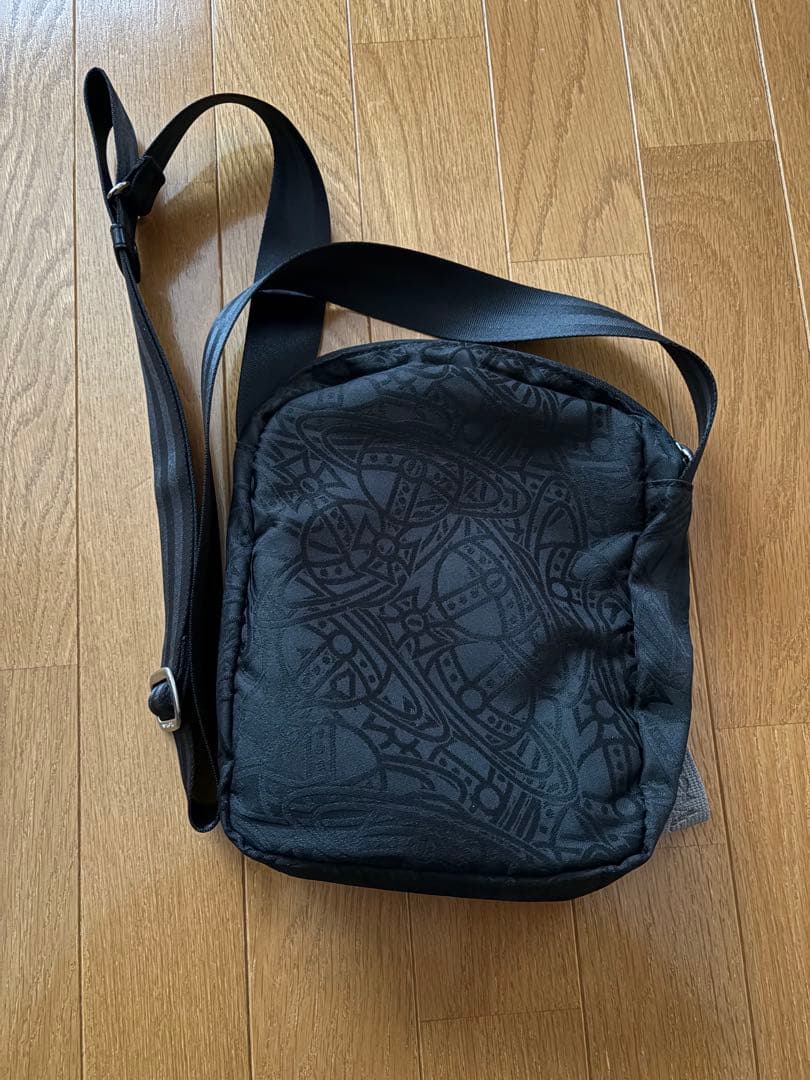 ヴィヴィアンウエストウッドマン ショルダーバッグ