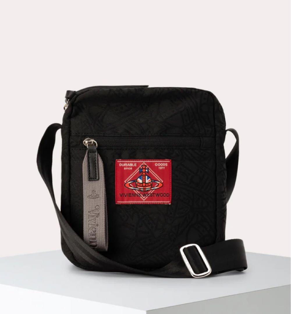 ヴィヴィアンウエストウッドマン ショルダーバッグ