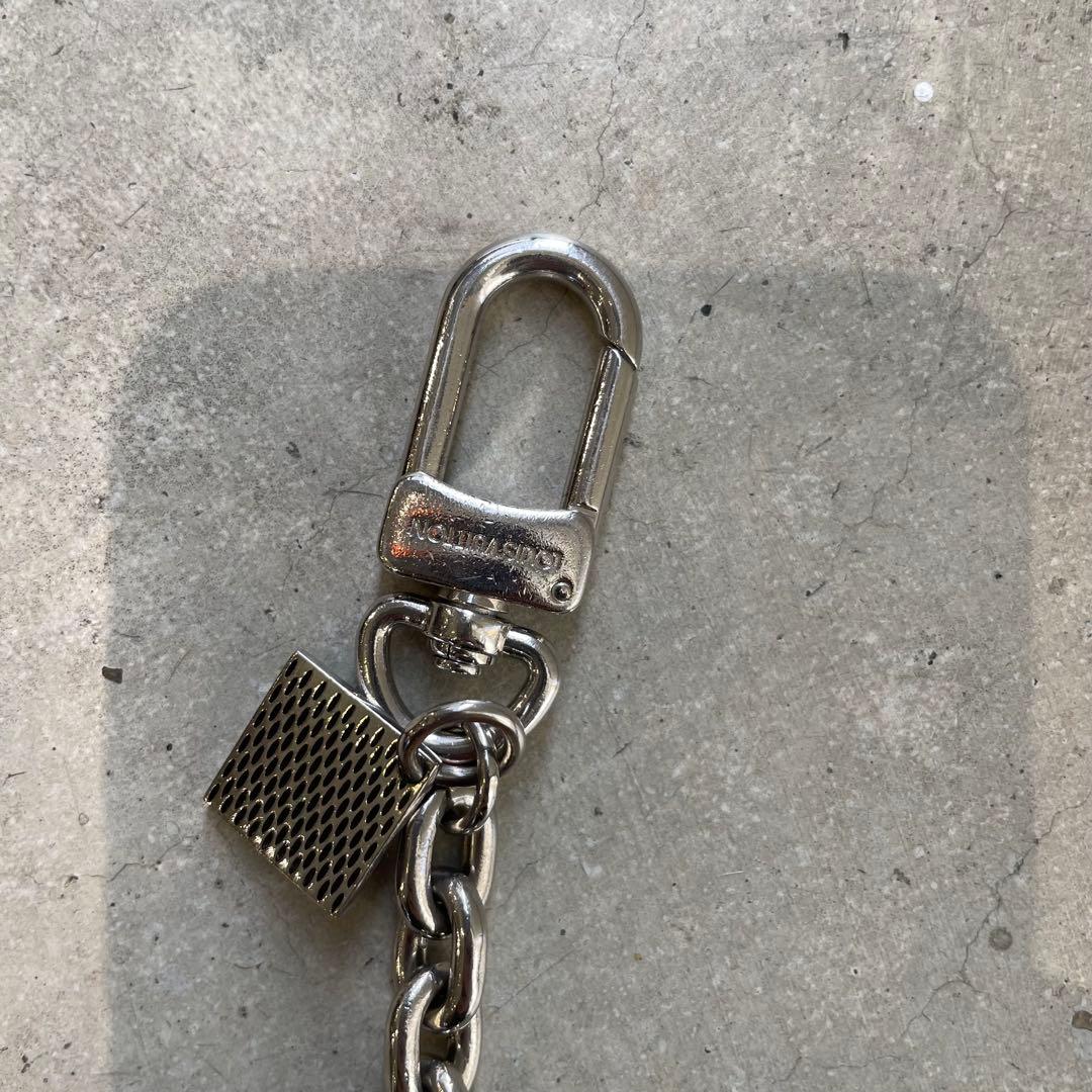 LOUIS VUITTON ウォレットチェーン シルバー キーリング チャーム