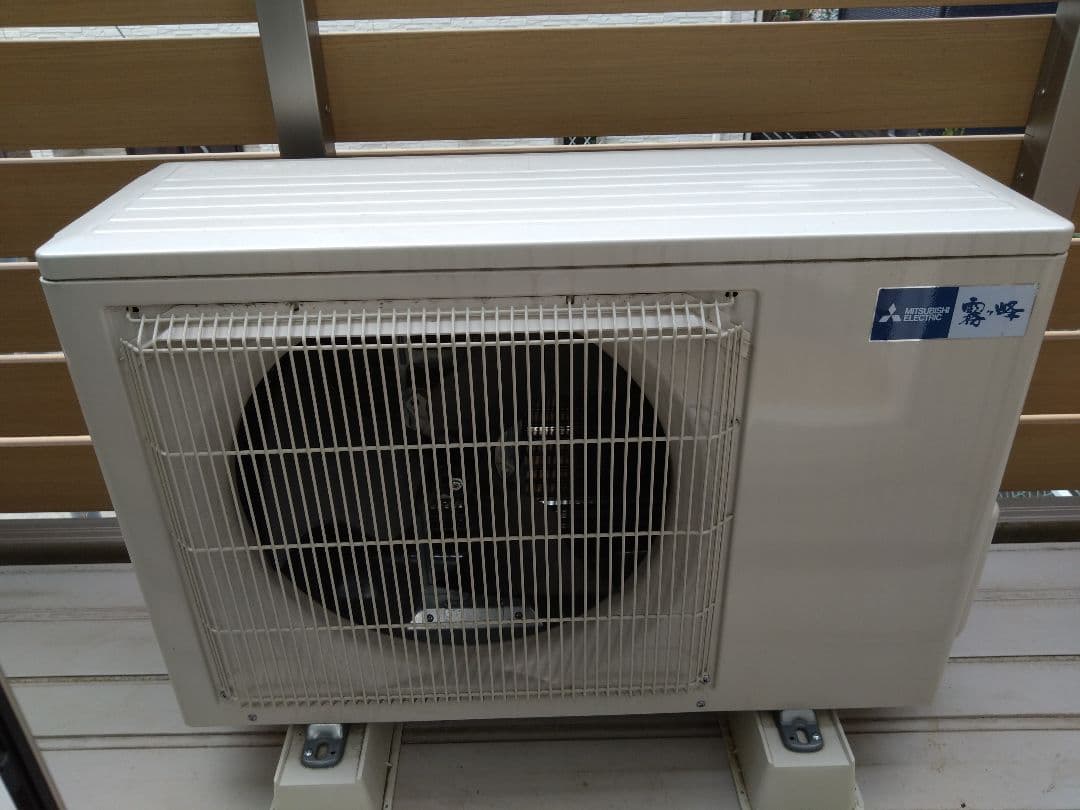 三菱　エアコン　霧ヶ峰　MSZ-GE4023S-W　室外機