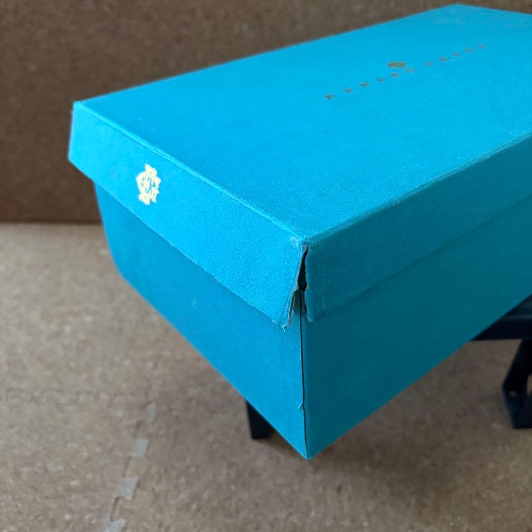 EDWARD GREEN スエード パンチドキャップトゥ ダービー 8E