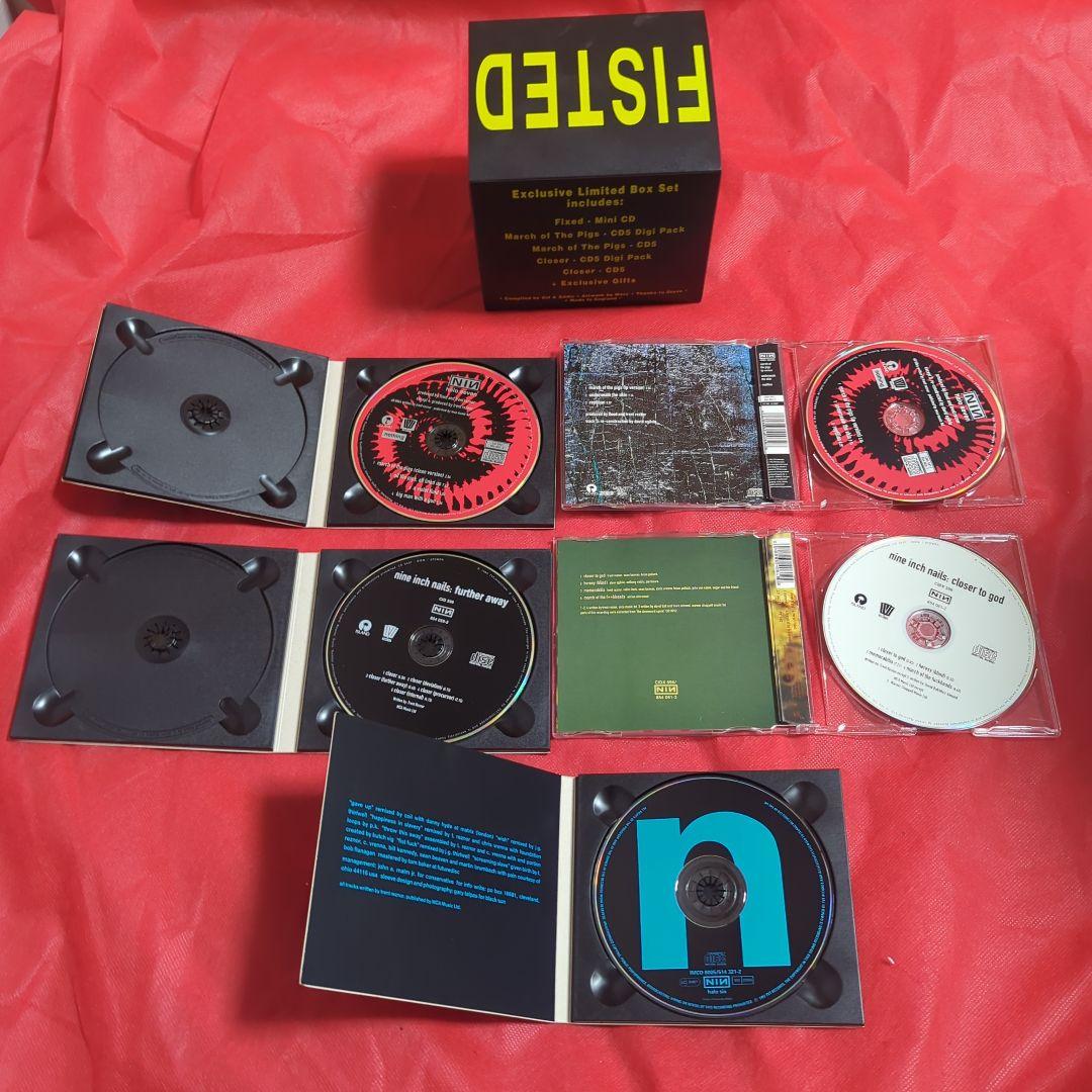 希少　FISTED NINE INCH NAILS / ナイン・インチ・ネイルズ