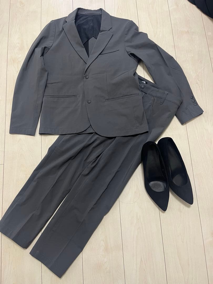 週末値下げsaleノースフェイス　レディース　スーツ　M (靴は含まれません)