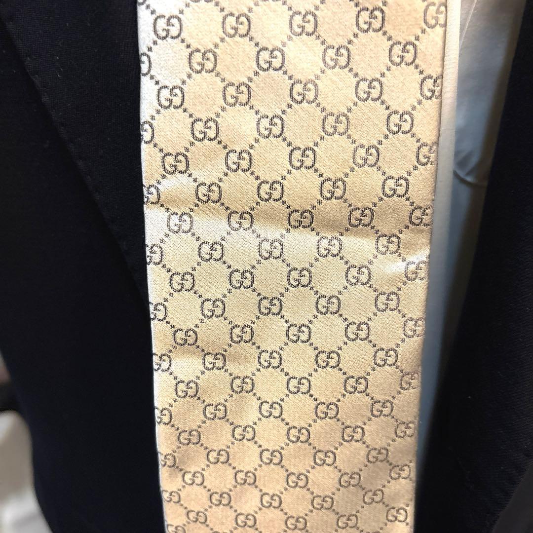 GUCCI シルバー ネクタイ GGパターン