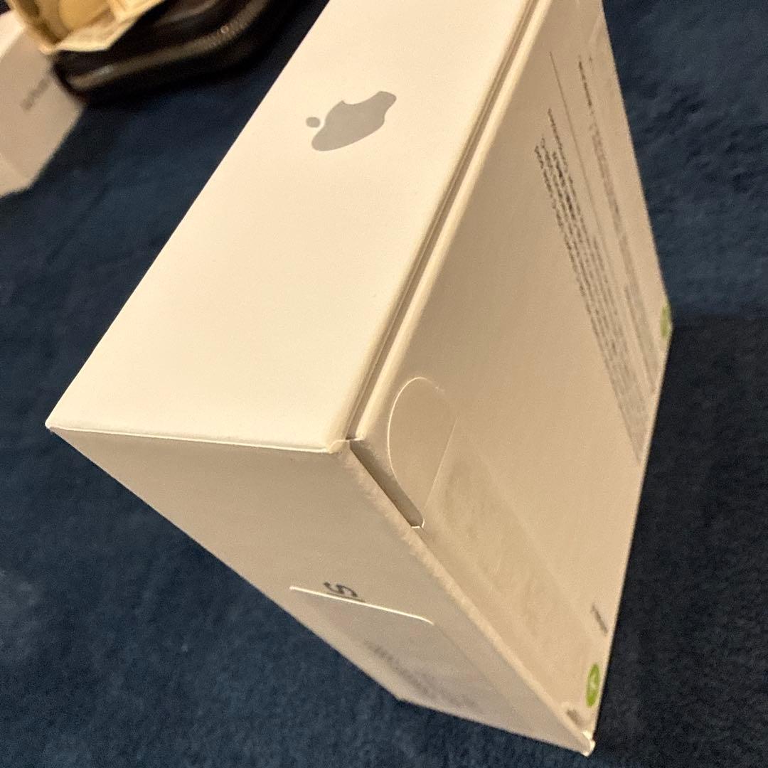 【新品・未開封】Apple AirPods 4（USB-Cケース）