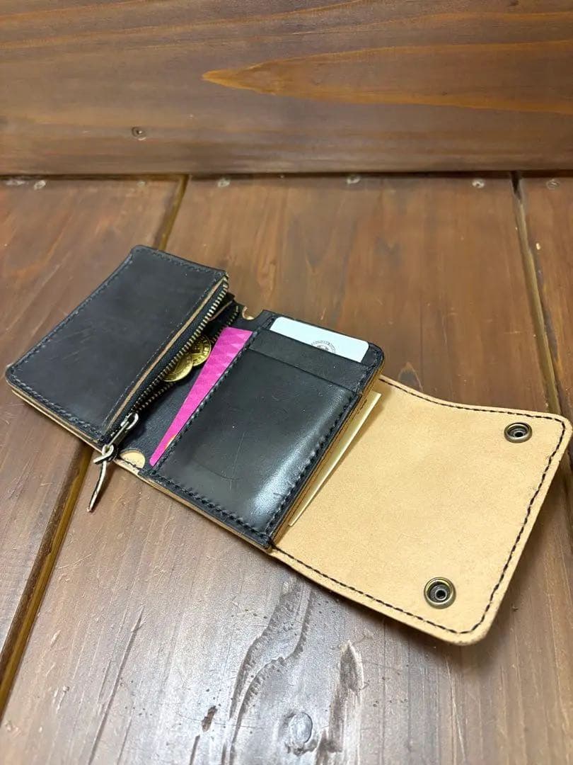 トラッカーウォレット　trucker wallet 本革ヌメ革　茶芯ブラック