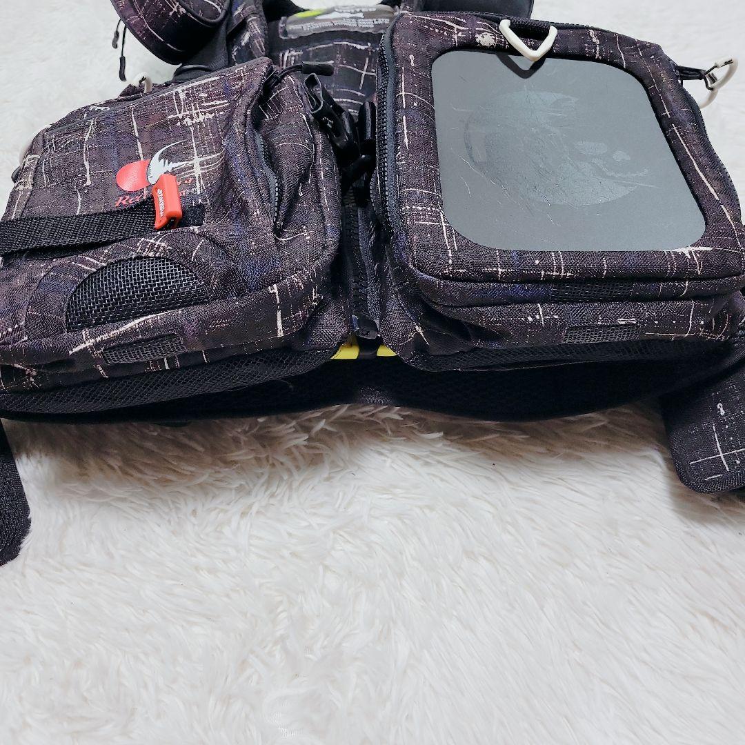 多機能✨mazume/マズメ　レッドムーン ライフジャケットV カモ 救命具