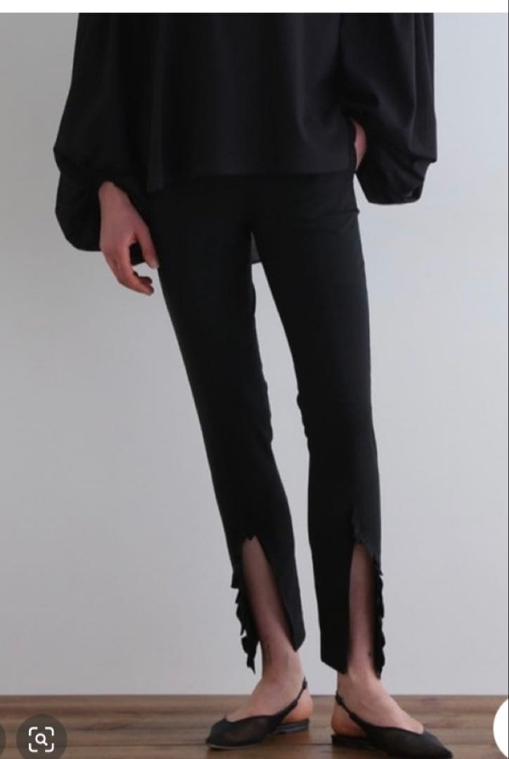 週末お値下げ中　人気　完売　LE PHIL ルフィル ＣＯＯＬ ＤＯＴＳ パンツ