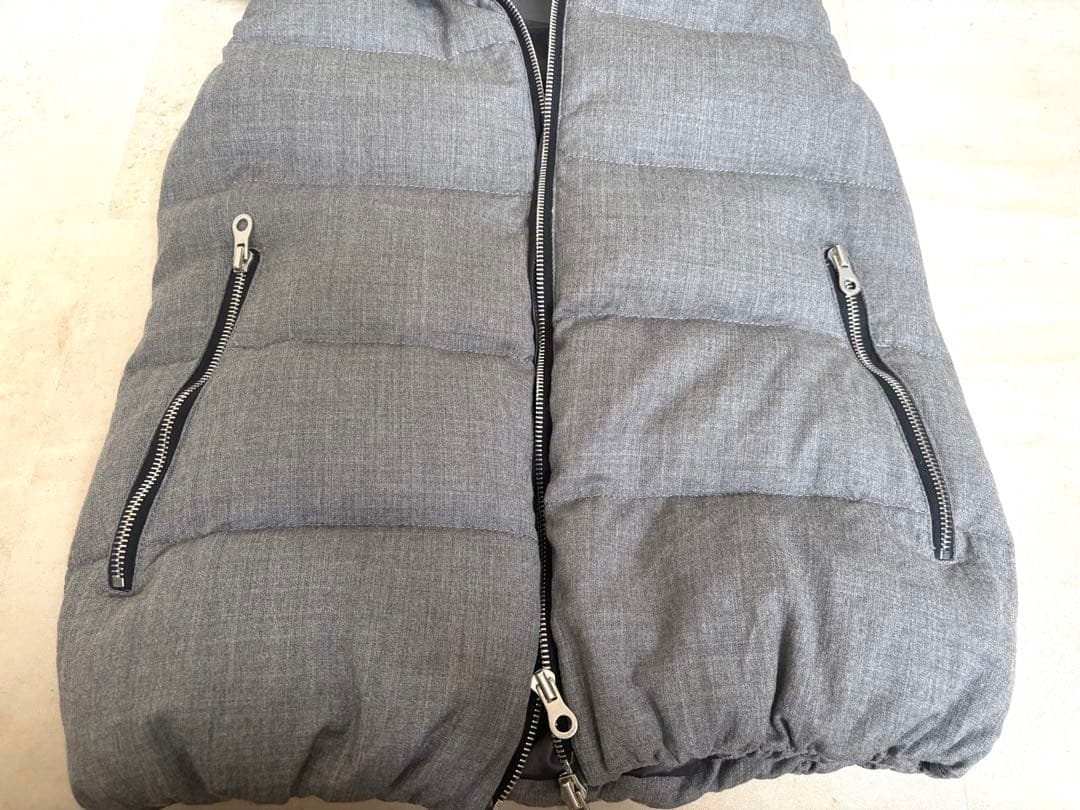 【美品】デュベティカ FEBEDUEウール ダウン ベスト 40 グレー