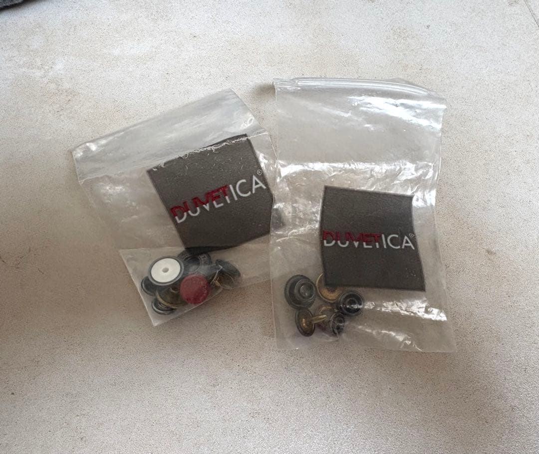 【美品】デュベティカ FEBEDUEウール ダウン ベスト 40 グレー