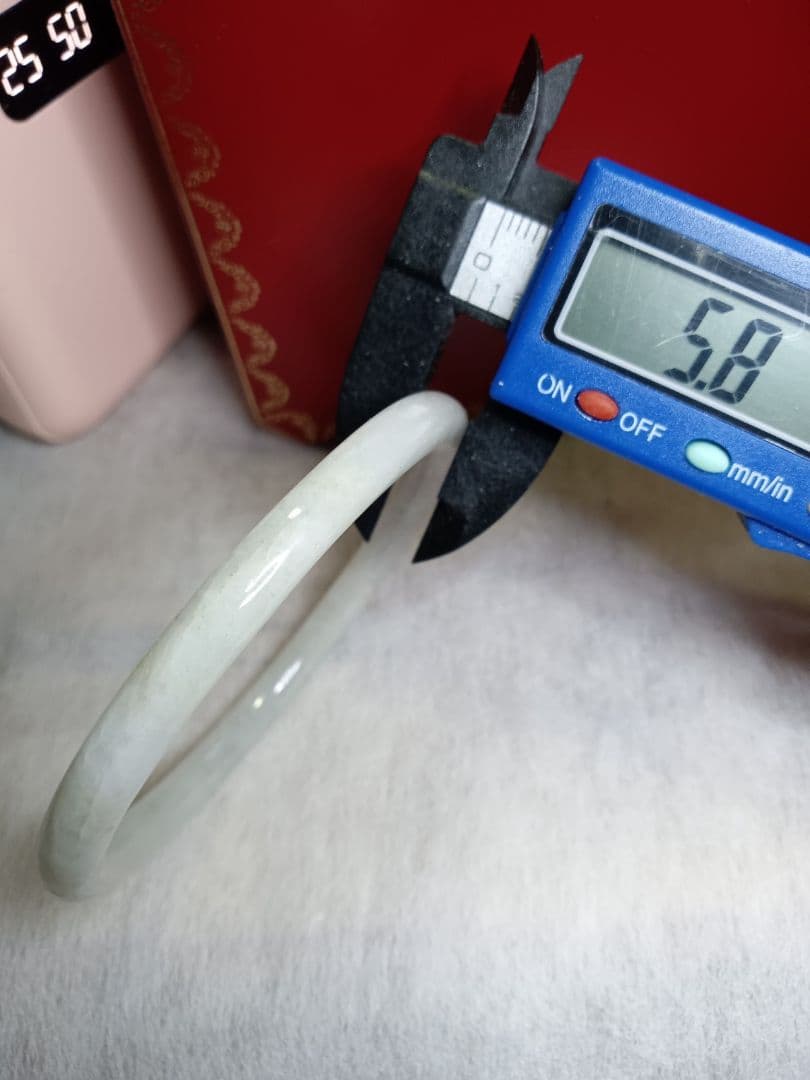 おすすめ✨新品✨天然翡翠 バングル ミャンマー　A貨　無含浸無着色　サイズ57