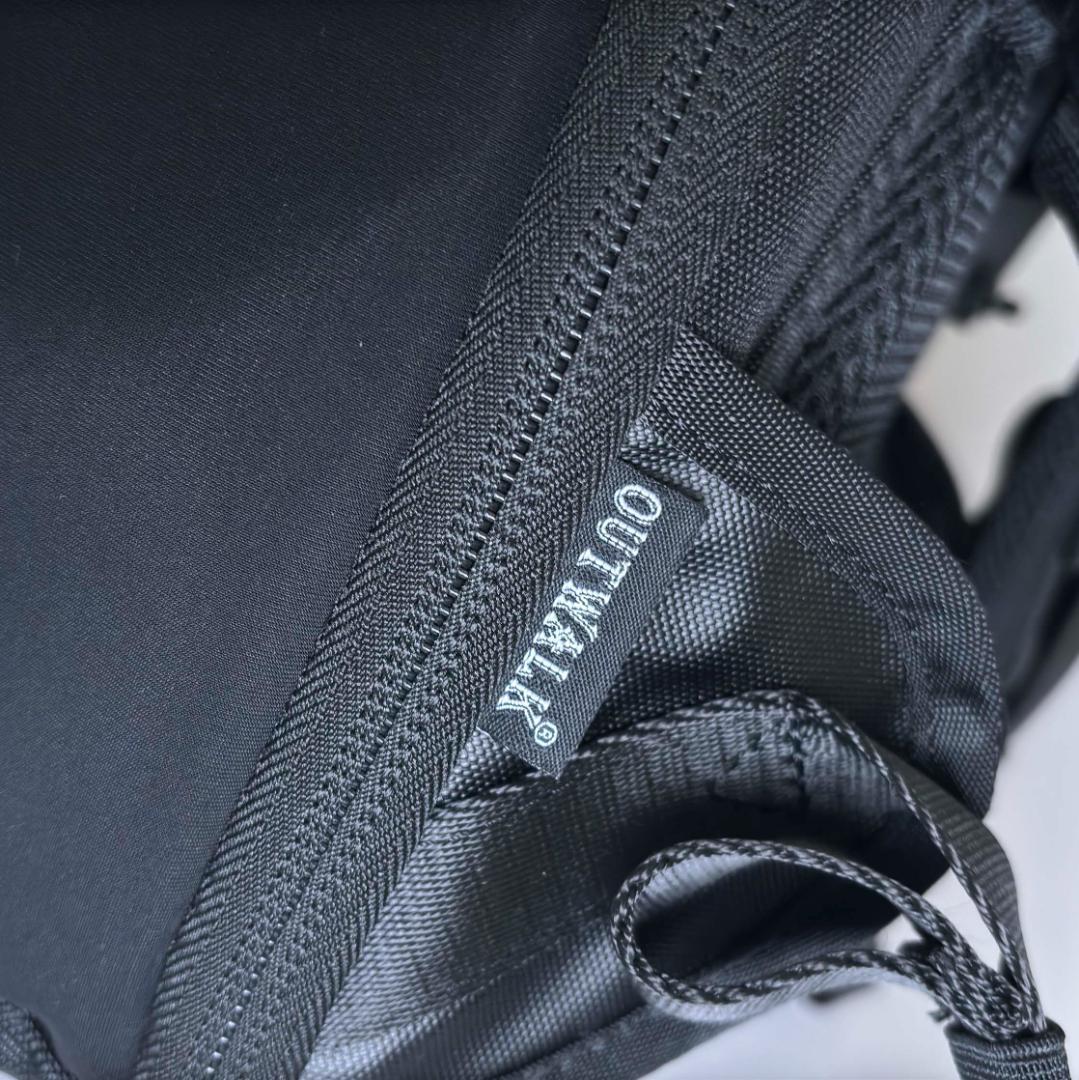 【大容量・防水】カメラ＆ドローンバッグ 軽量メンズリュック 16インチPC収納