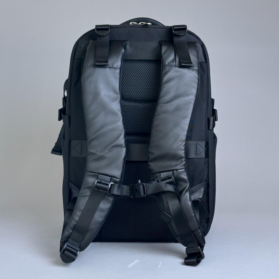 【大容量・防水】カメラ＆ドローンバッグ 軽量メンズリュック 16インチPC収納