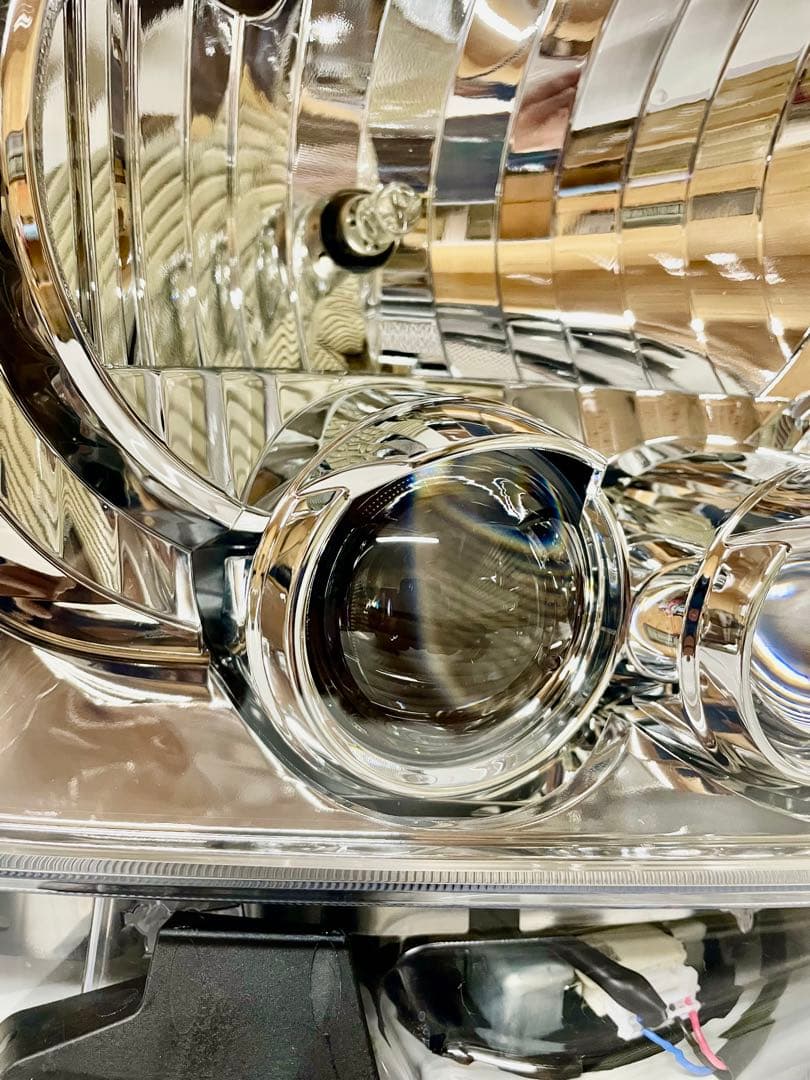 K氏　新車外し 200系 ハイエース ダークプライム 純正 LED