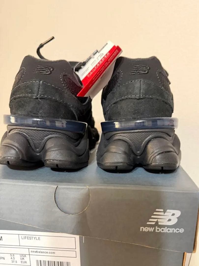 New Balance U9060BPM 23.0ブラックシルバー