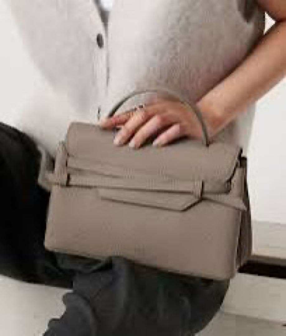 TOV ショルダーバッグMIMI M グレージュ