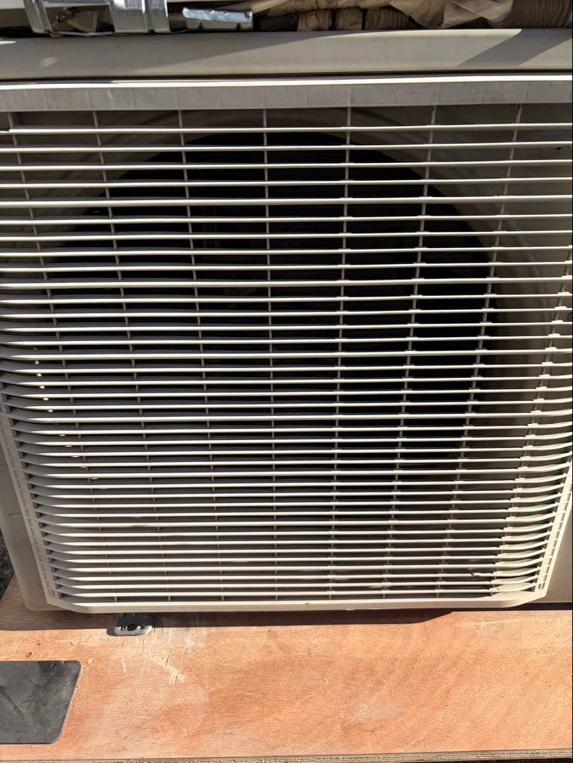 大阪府限定　ダイキン　エアコン　AJT40XNP-W 2020年