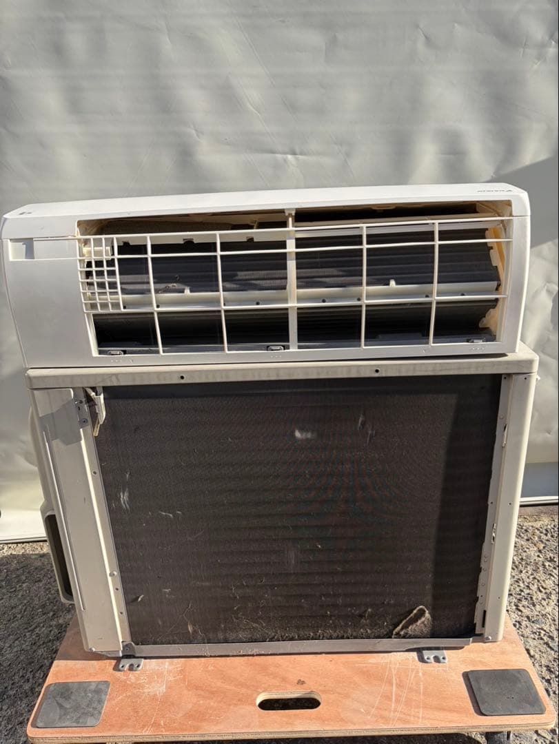 大阪府限定　ダイキン　エアコン　AJT40XNP-W 2020年