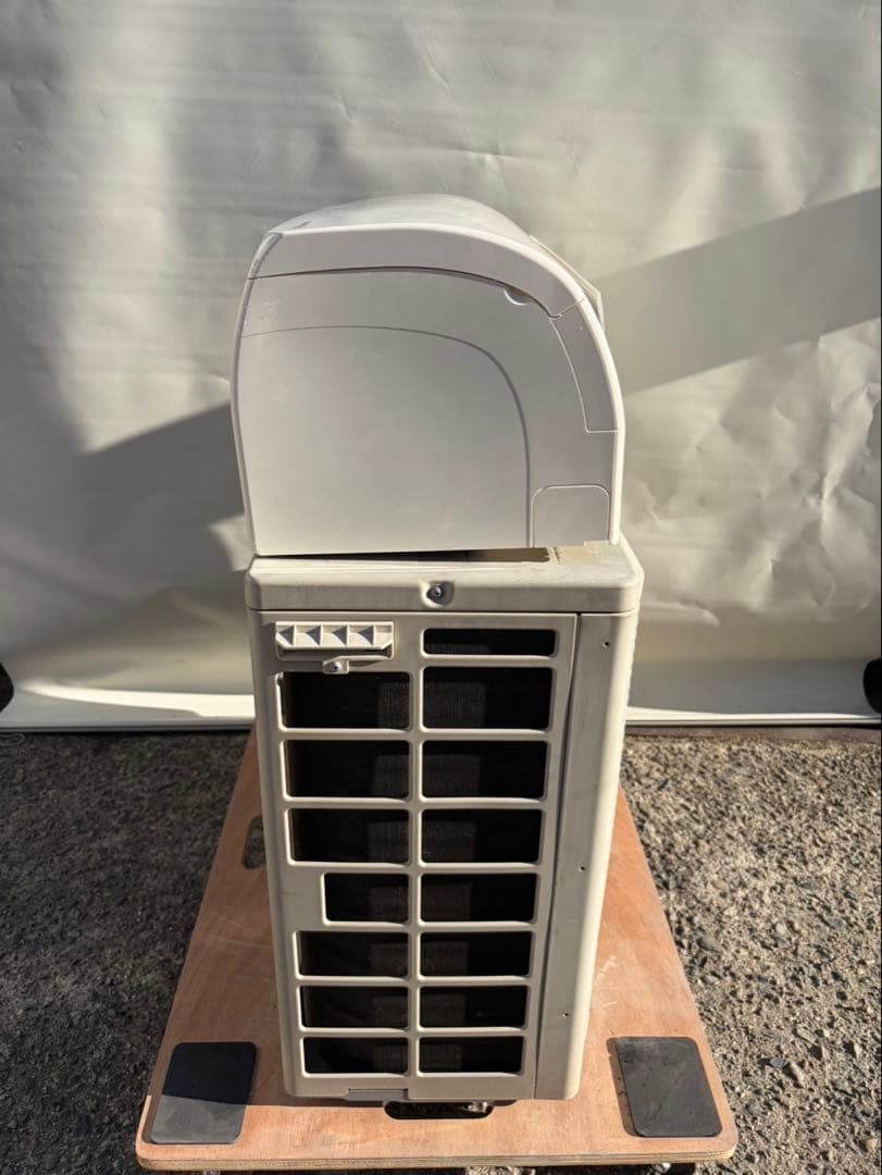 大阪府限定　ダイキン　エアコン　AJT40XNP-W 2020年