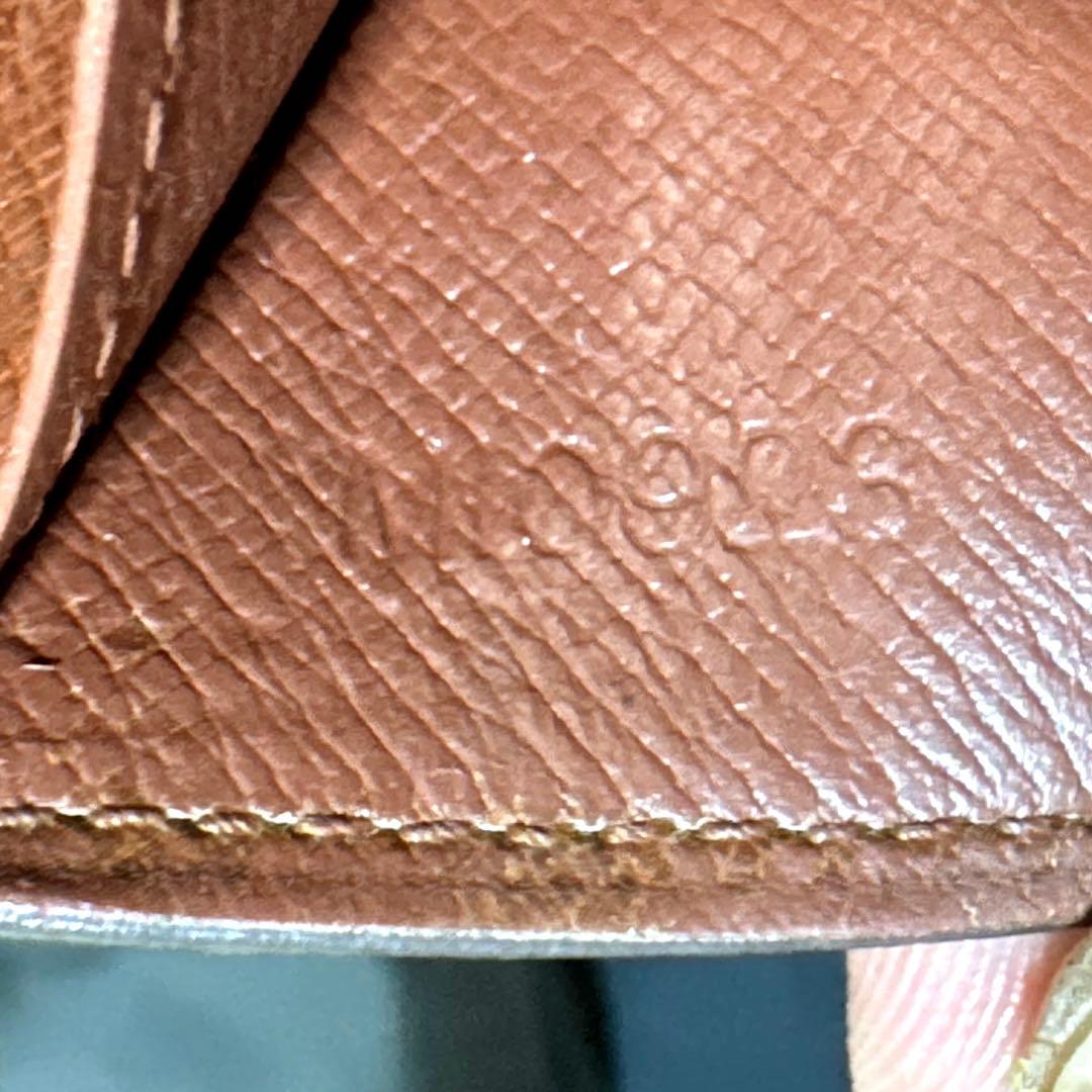 20☆優良品☆フラットタイプ♪サラ長財布