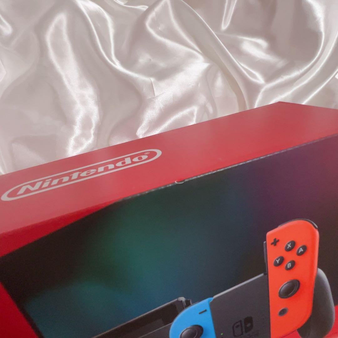 任天堂 Nintendo Switch 本体 ネオンレッド ネオンブルー 未開封