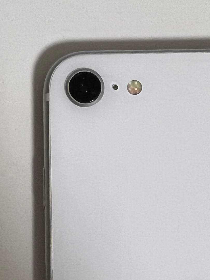 Apple iPhone SE (第2世代) ホワイト 64GB SIM フリー