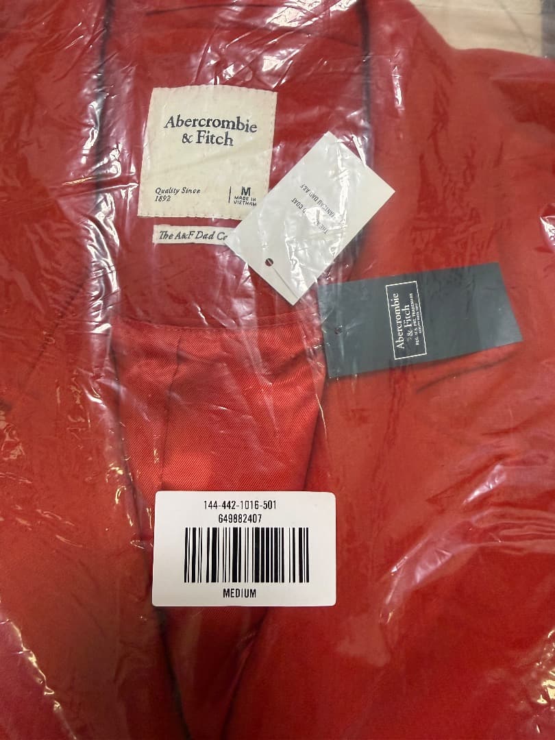 Abercrombie & Fitch レッド コートMサイズ【新品・タグ付き】