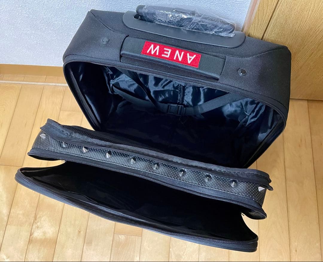 【未使用品】ANEW キャリーバッグ　黒