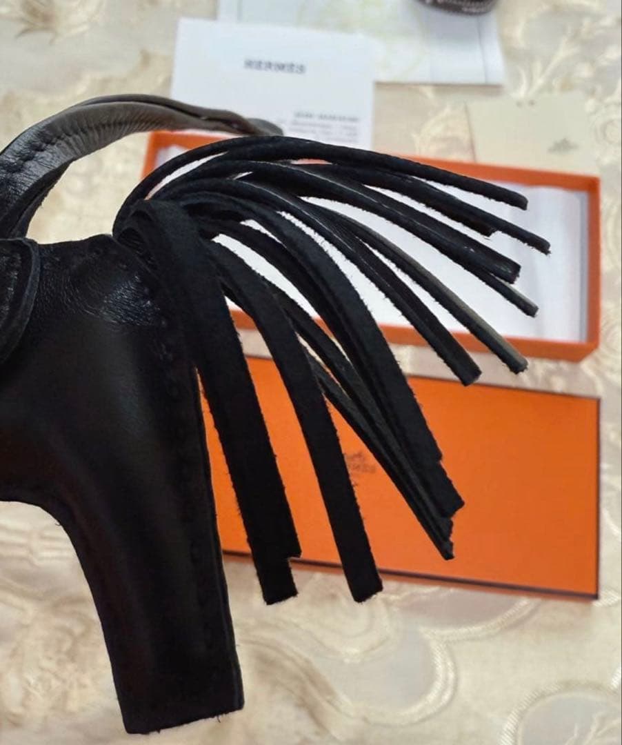 ⭐️未使用近い⭐️HERMES ロデオチャーム PM ソーブラック