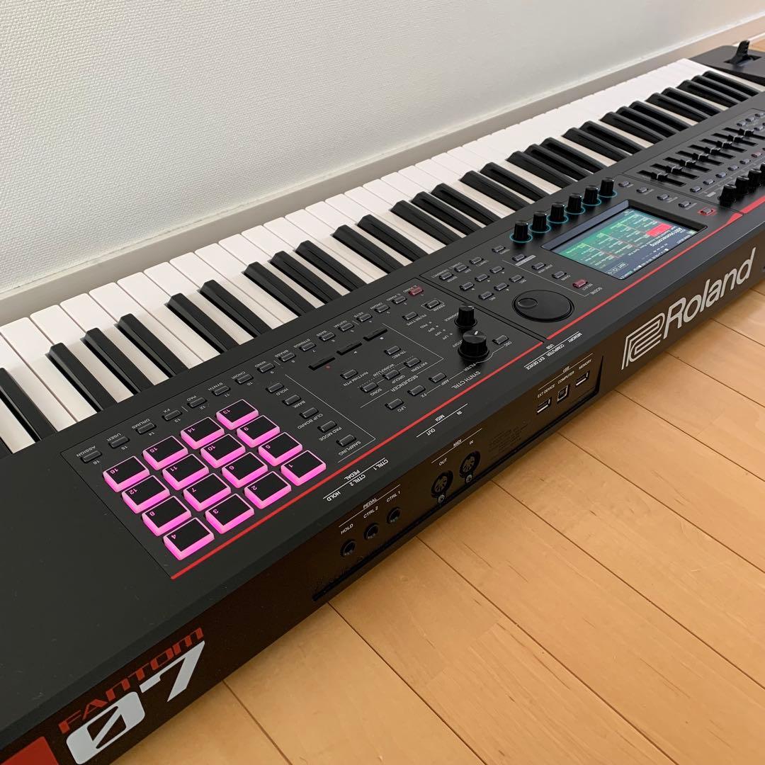 Roland FANTOM-07 シンセサイザー