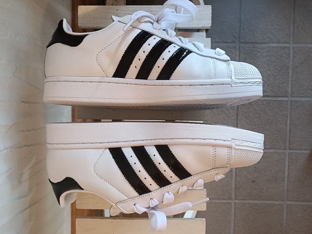 新品　adidas SUPERSTAR 24.0 アディダス　スーパースター