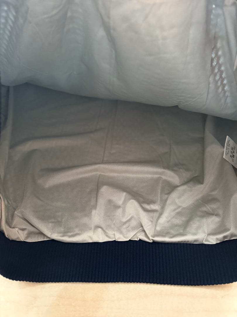 V12 VTWELVE トップス ゴルフウェア ニット 防風裏地 サイズL