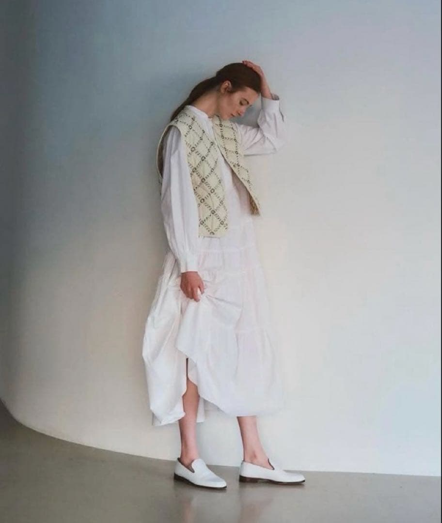 【新品タグ付き】2025AW Pheeta Paula ベスト