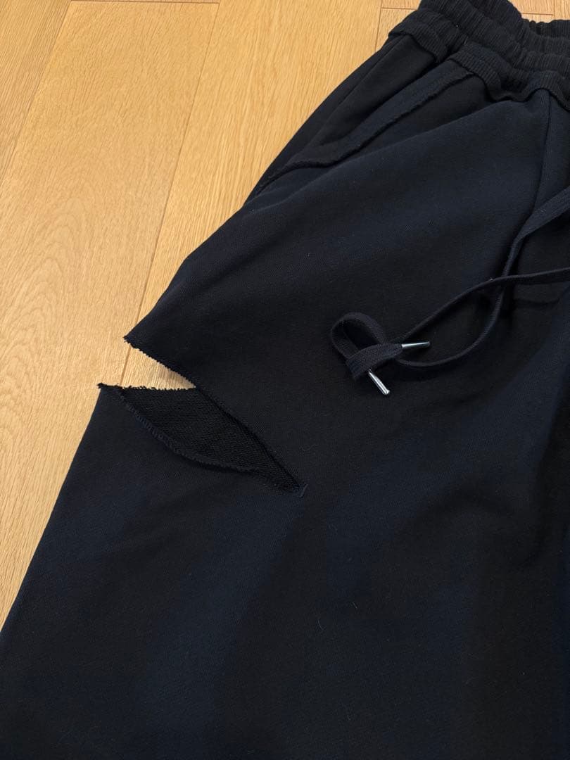 【新品未使用】COEL ダメージスウェットパンツ　ブラック