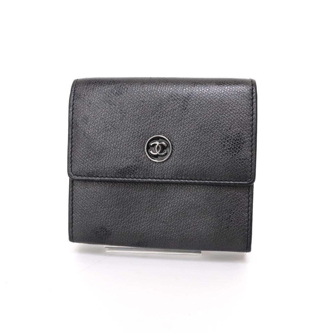 CHANEL シャネル　三つ折り財布　ココボタン　Wホック　ブラック　レザー