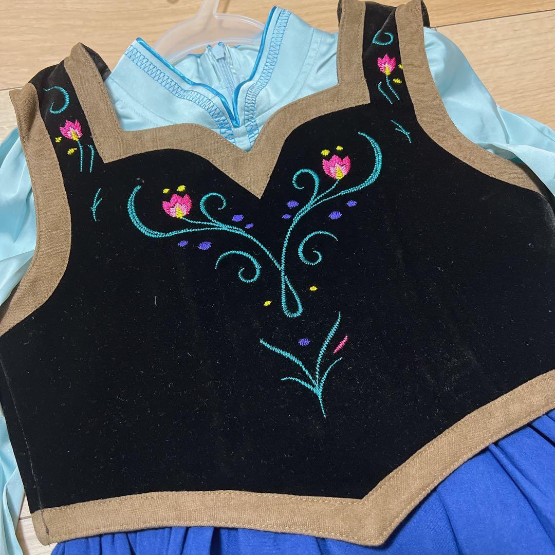 アナと雪の女王　アナ雪山ドレス　新品　130サイズ　ディズニー