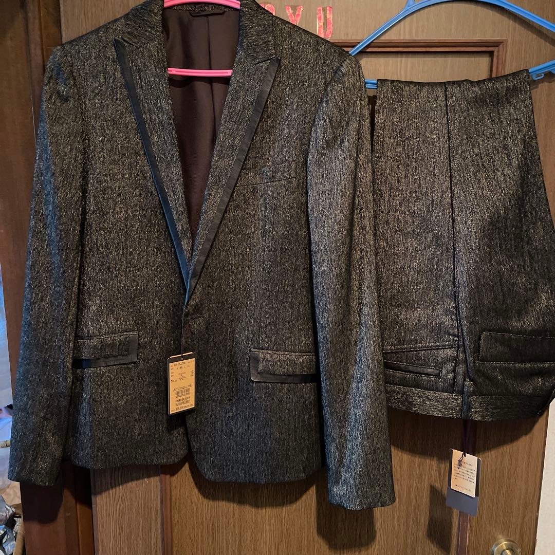 新品未使用　コムサメン　セットアップ上下スーツM 茶系ゴールド