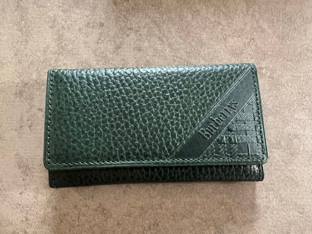 【Burberry 】グリーン レザー キーケース　新品未使用
