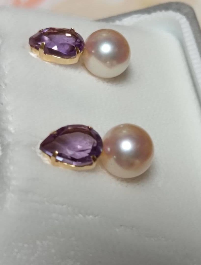 高級品　オーロラ花珠級あこや本真珠　ピアス　テリテリ　アメジストK18　可愛い