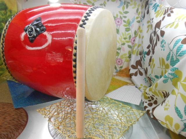 (送料無料)28.000円　N沖縄大太鼓39cm 撥付き　約5.5kg