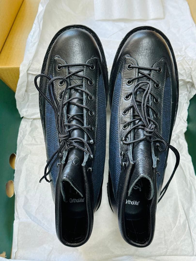 完売新品Dannerホワイトマウンテニアリング×ダナー8ホールブーツ28US10