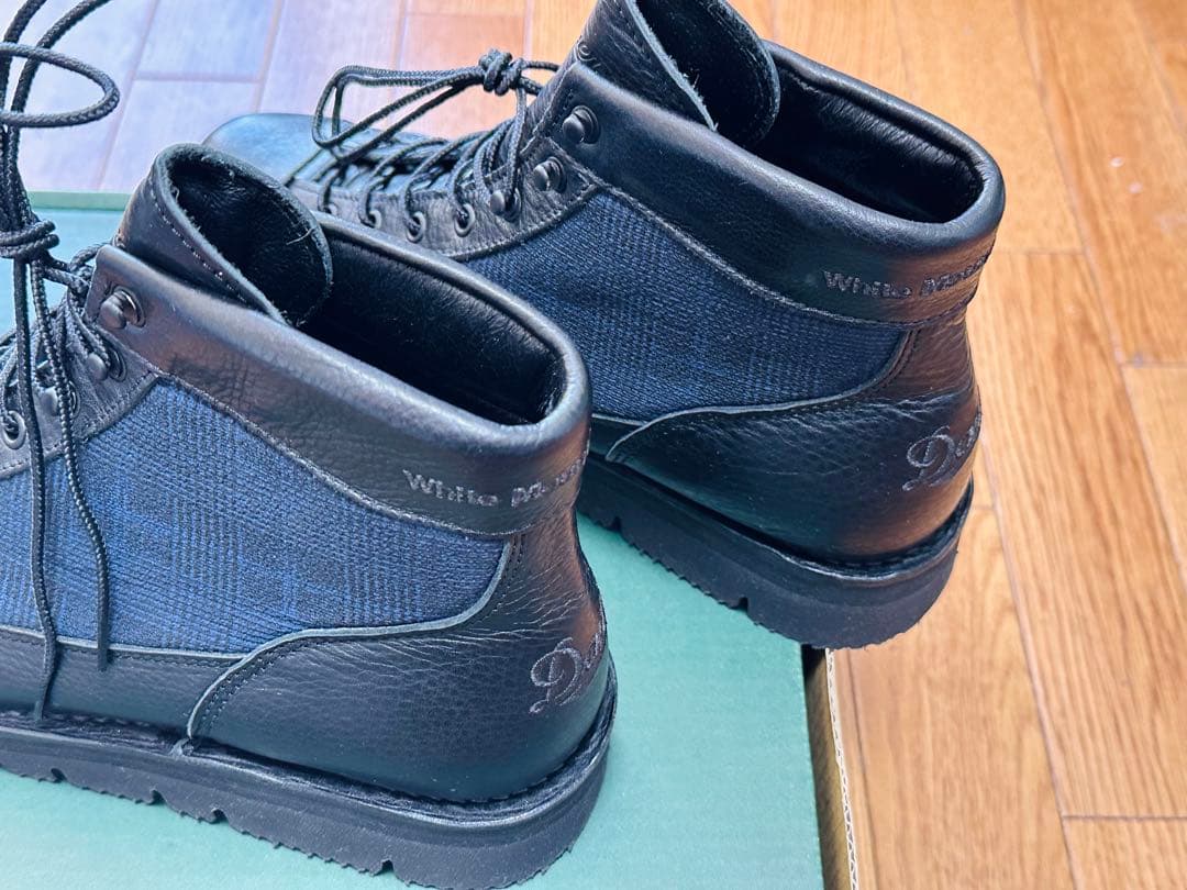 完売新品Dannerホワイトマウンテニアリング×ダナー8ホールブーツ28US10