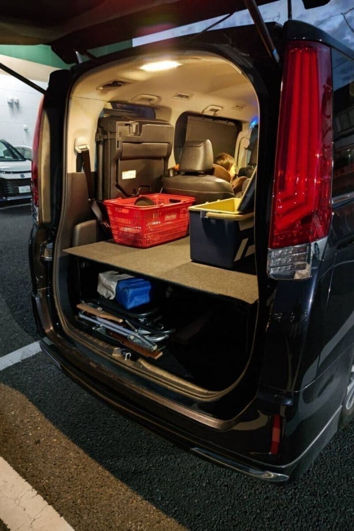 80系　ヴォクシー、ノア、エスクァイア　収納　ベッドキット　車中泊　キャンプ