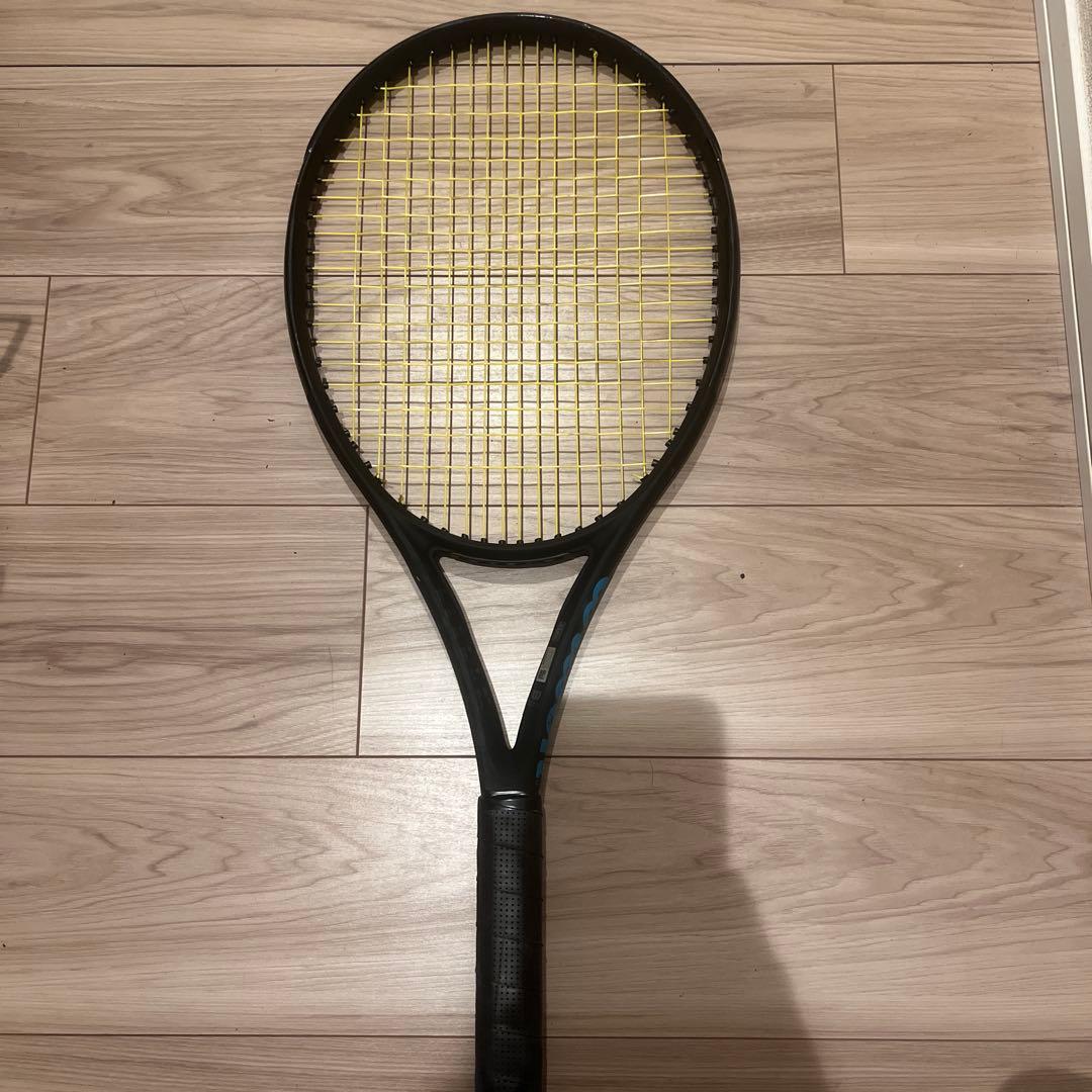 Wilson ULTRA 100 ブラックエディション／グリップ2限定カラー