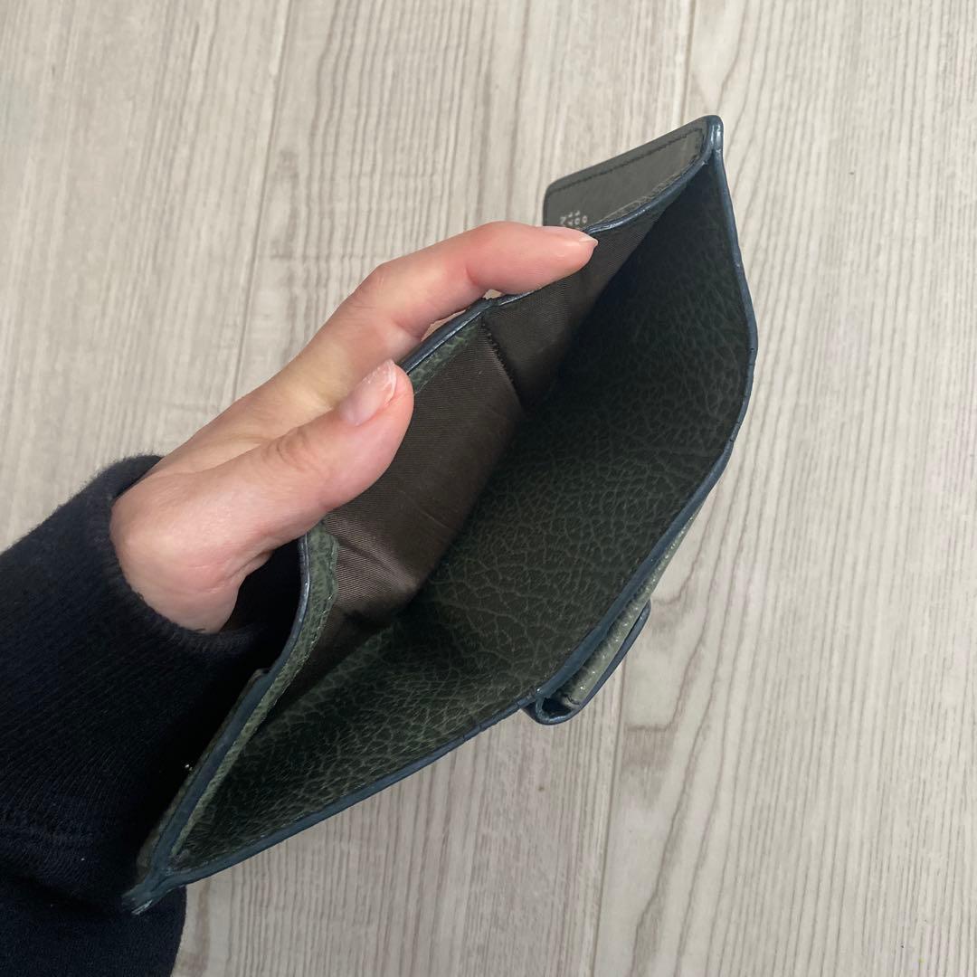 メゾンマルジェラ三つ折り財布