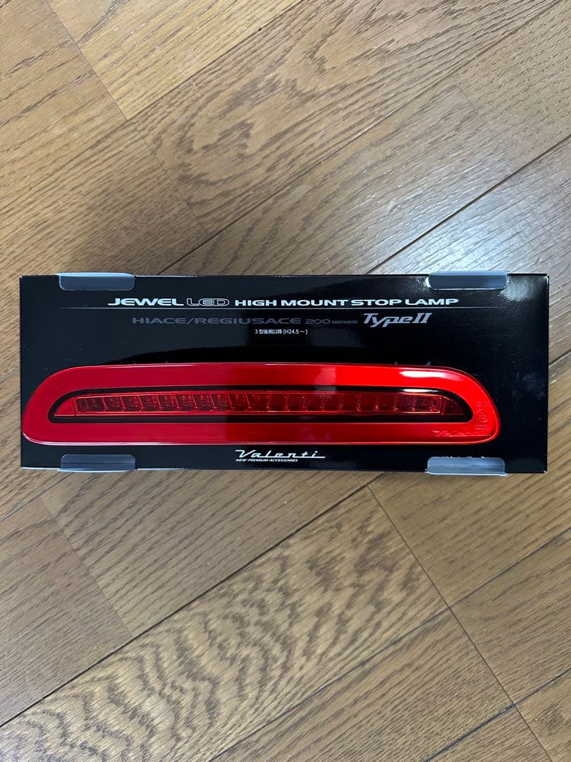 ハイエース　ハイマウントストップランプ レッドレンズ/クローム