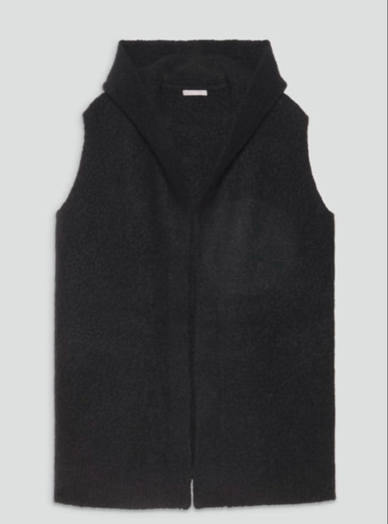 【値下げ　超美品　今期商品】セオリーリュクスフード付き ニットジレ黒