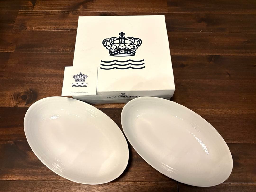 ロイヤルコペンハーゲン オーバルディッシュ27㎝ ホワイトパルメッテ 2枚