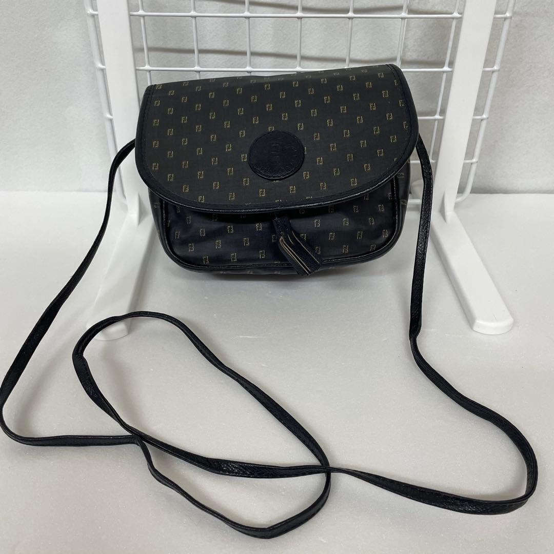 FENDI フェンディ vintage ヴィンテージ ショルダー ロゴ